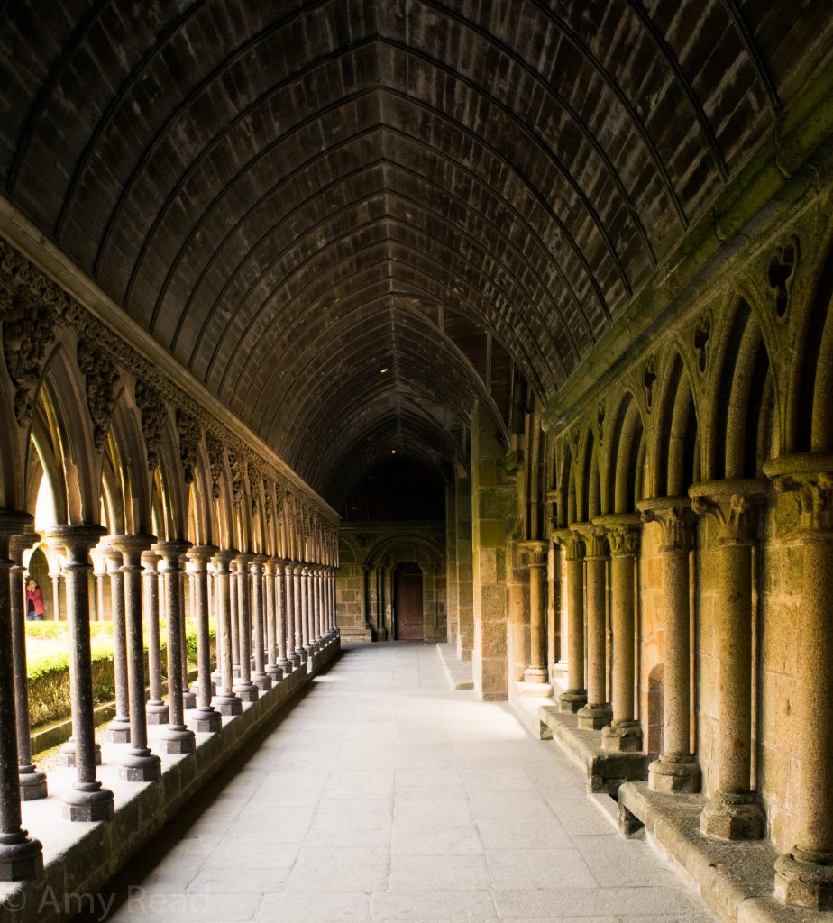 abbey cloister hall color