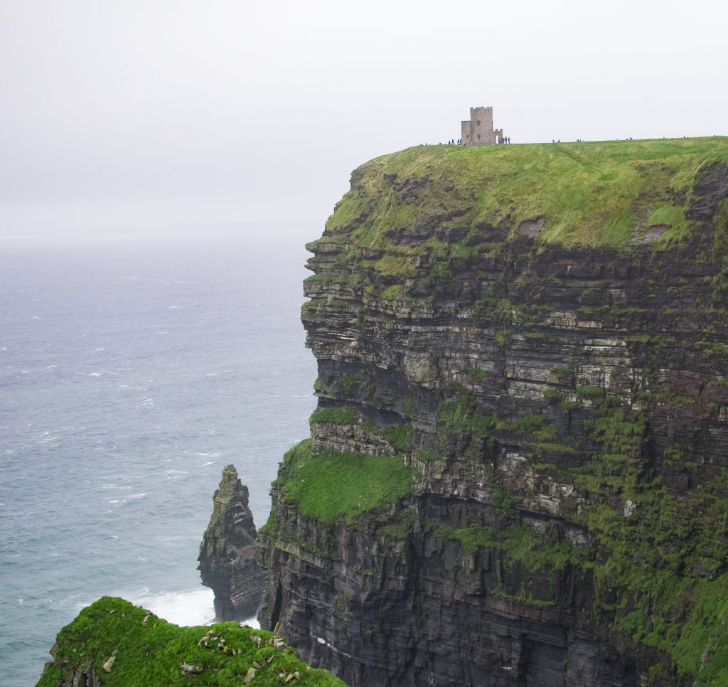 cliffs of moher O'Brien's tower
